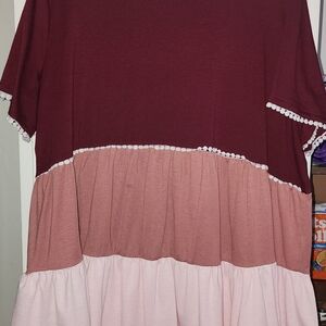 BloomChic Burgundy and Pink Short Sleeve Top